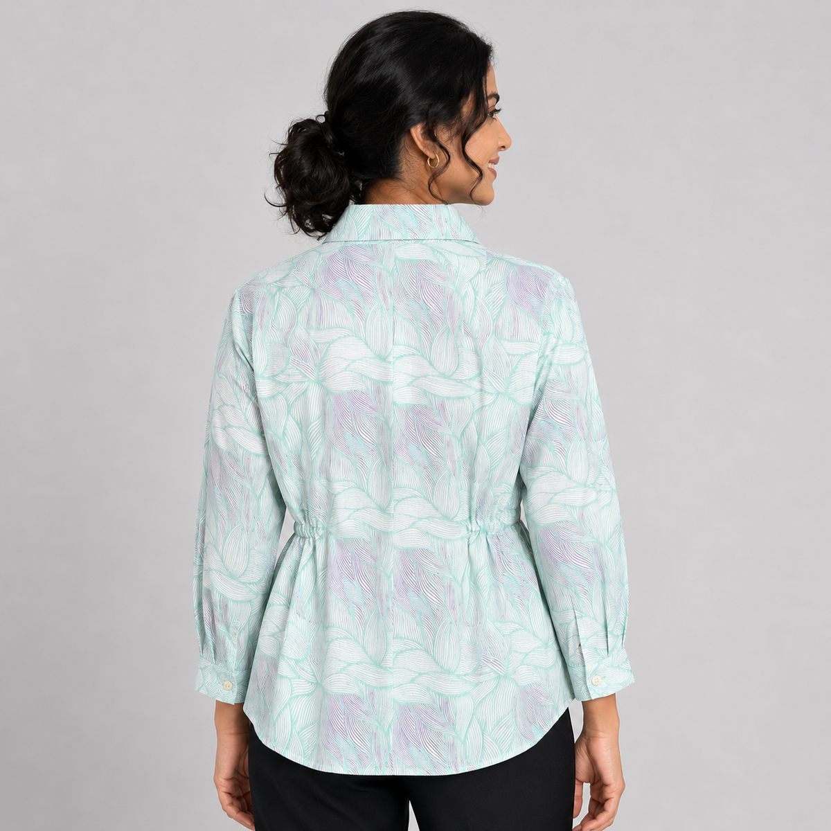 Women's green long-sleeve button-up shirt top